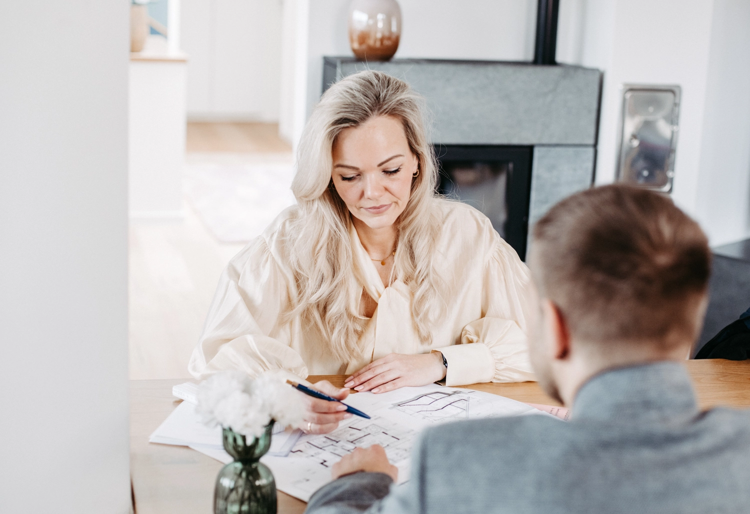 Grau & Bauer Immobilien – Immobilienmaklerin – Julia-Sabine 